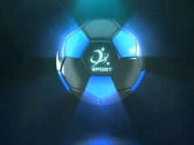 高科技发光足球粉碎揭示出logo标志